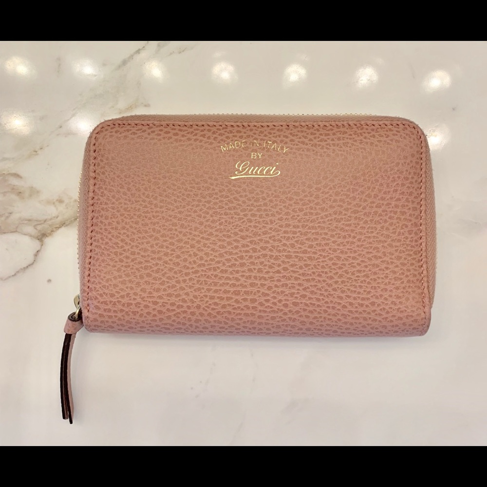 Gucci pink leather wallet